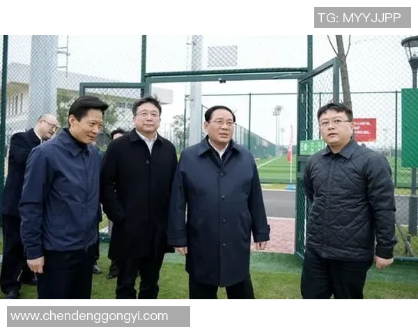 李强专访：探寻篮球背后的成功秘诀与成长之路